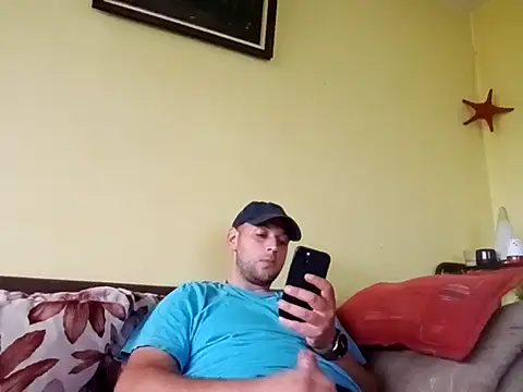 Snapshot of Flakka95 chatting on October 5, 2025, 6:04 am Flakka95 online show from October 5, 2025, 6:04 am