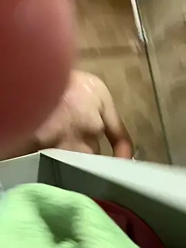 Snapshot of Flakka95 chatting on September 10, 2025, 3:44 pm Flakka95 online show from September 10, 2025, 3:44 pm