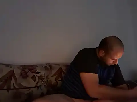 Flakka95 online show from December 18, 2025, 4:22 pm