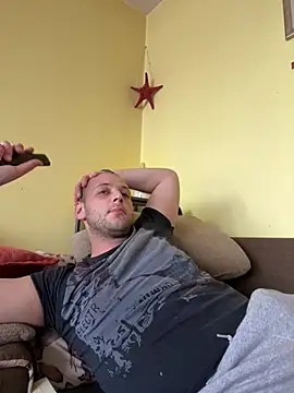 Snapshot of Flakka95 chatting on February 15, 2025, 7:49 am Flakka95 online show from February 15, 2025, 7:49 am