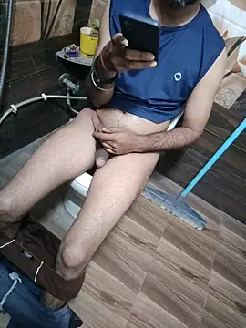 Rohit19997776 online show from April 2, 2026, 12:18 am