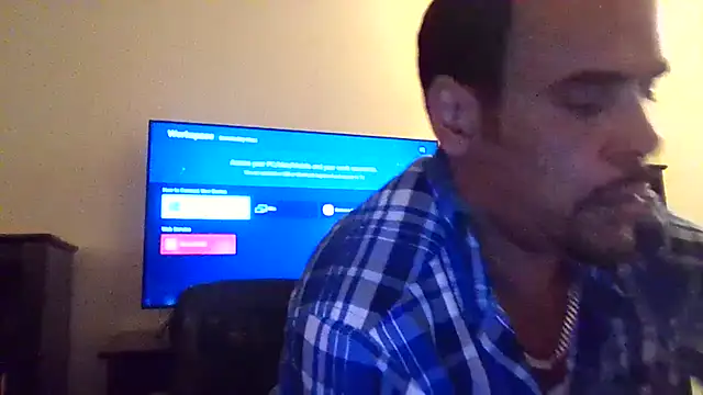 Snapshot of JohnnyDeeper82 chatting on July 10, 2026, 9:09 am JohnnyDeeper82 online show from July 10, 2026, 9:09 am