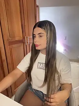 Miss valeriaa online show from March 12, 2026, 8:57 pm