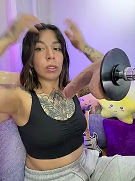  antonella dreamss online show from March 31, 2026, 10:23 pm