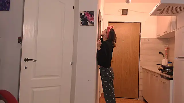 simyhvn online show from February 28, 2026, 5:40 am