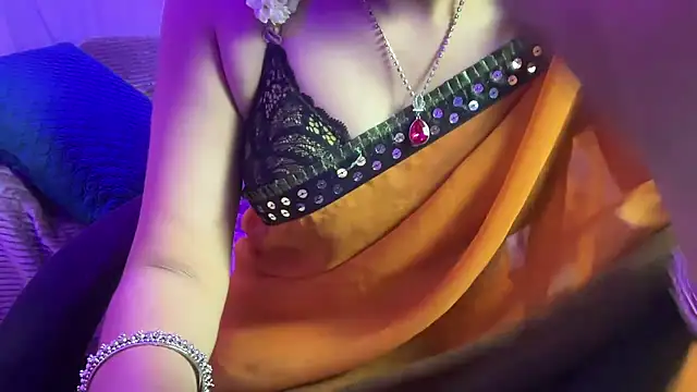 Queen Angelena online show from January 14, 2026, 5:38 pm