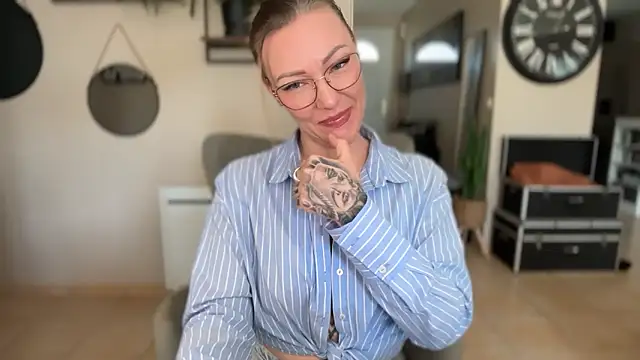 Sacha-xx online show from March 24, 2026, 11:43 am