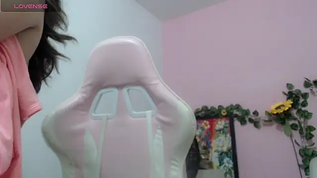 Snapshot of stepmother_105 chatting on March 4, 2026, 4:59 pm stepmother 105 online show from March 4, 2026, 4:59 pm