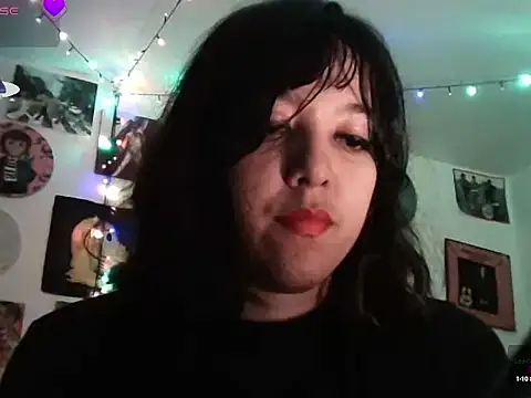 Snapshot of soynanabela28 chatting on March 14, 2025, 5:38 am soynanabela28 online show from March 14, 2025, 5:38 am