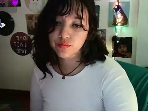 Snapshot of soynanabela28 chatting on March 3, 2025, 10:42 pm soynanabela28 online show from March 3, 2025, 10:42 pm