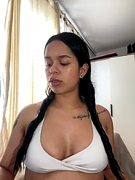 Snapshot of xlovelygirlx chatting on September 29, 2025, 7:41 pm xlovelygirlx online show from September 29, 2025, 7:41 pm