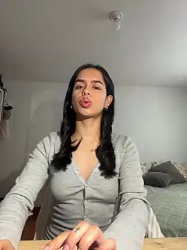Snapshot of xlovelygirlx chatting on January 4, 2025, 9:09 pm xlovelygirlx online show from January 4, 2025, 9:09 pm