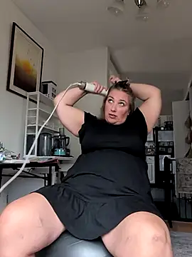 Canadian BBW online show from October 16, 2025, 8:50 pm