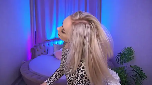 Snapshot of GraceCandy chatting on October 28, 2025, 9:36 pm GraceCandy online show from October 28, 2025, 9:36 pm