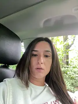 joanaelaa online show from July 5, 2026, 3:19 pm