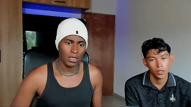 Snapshot of CrissBrownxxx chatting on July 4, 2026, 9:08 pm CrissBrownxxx online show from July 4, 2026, 9:08 pm
