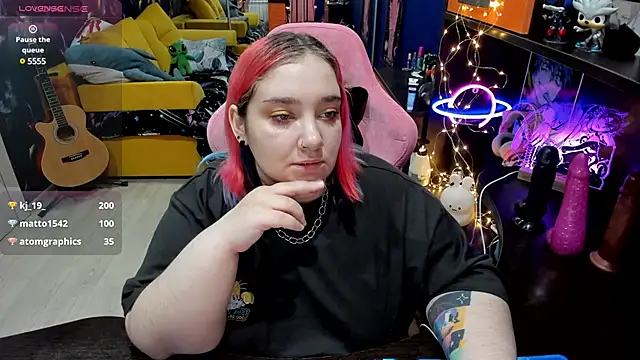 Snapshot of Softie_Sofy chatting on March 21, 2025, 9:45 am Softie Sofy online show from March 21, 2025, 9:45 am