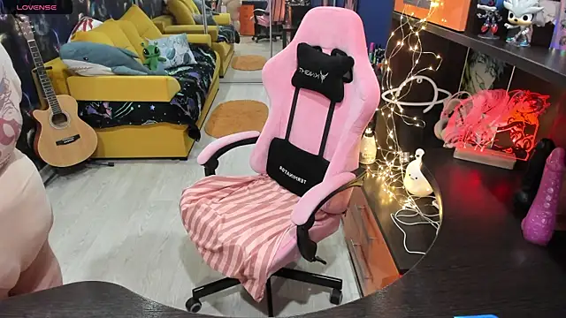 Snapshot of Softie_Sofy chatting on March 19, 2025, 3:09 am Softie Sofy online show from March 19, 2025, 3:09 am