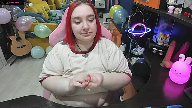 Snapshot of Softie_Sofy chatting on March 7, 2025, 2:04 am Softie Sofy online show from March 7, 2025, 2:04 am