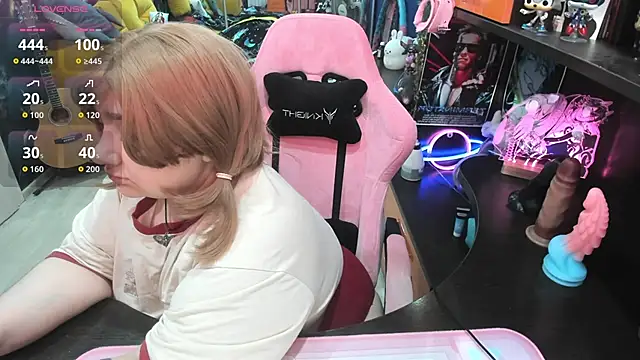 Snapshot of Softie_Sofy chatting on September 27, 2025, 2:39 am Softie Sofy online show from September 27, 2025, 2:39 am