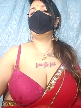 cute-tanvi online show from February 24, 2026, 12:33 am