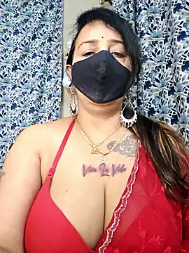 cute-tanvi online show from January 8, 2026, 1:44 am