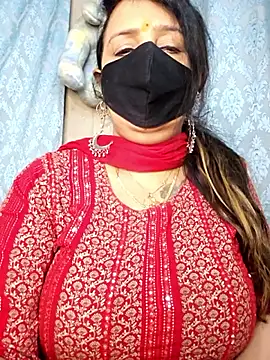 cute-tanvi online show from March 4, 2026, 1:24 am