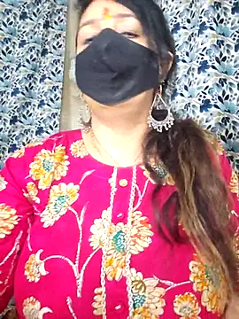 cute-tanvi online show from March 19, 2026, 3:39 am