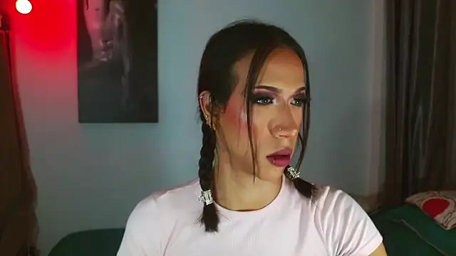 Kenisha Sweet online show from November 13, 2025, 10:57 pm