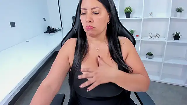 natural bigboobs online show from September 18, 2025, 7:50 pm