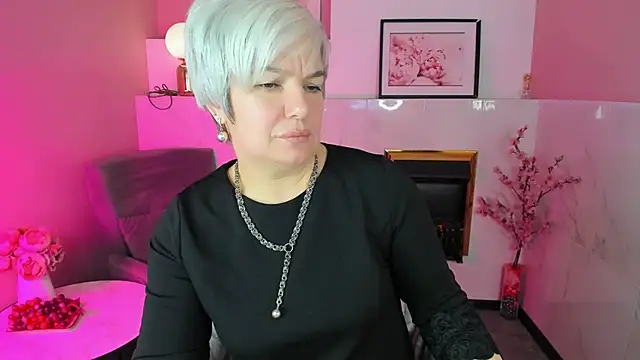 Snapshot of CarmenSoft chatting on December 15, 2025, 9:53 pm CarmenSoft online show from December 15, 2025, 9:53 pm