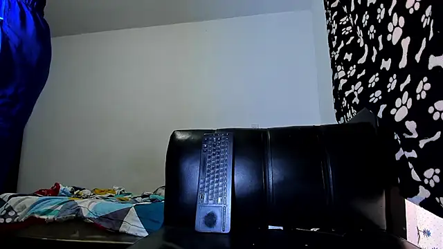 Snapshot of ares_sexxx chatting on November 9, 2025, 12:09 pm ares sexxx online show from November 9, 2025, 12:09 pm