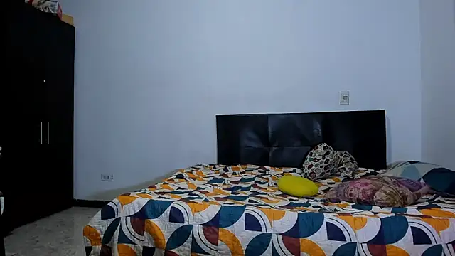 ares sexxx online show from February 12, 2026, 12:49 pm