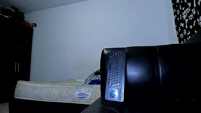 Snapshot of ares_sexxx chatting on November 11, 2025, 9:04 am ares sexxx online show from November 11, 2025, 9:04 am