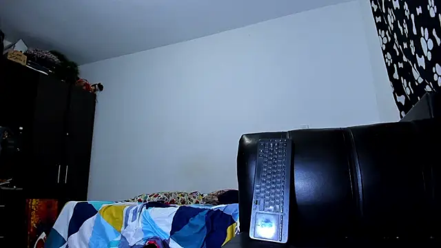 Snapshot of ares_sexxx chatting on November 6, 2025, 2:15 am ares sexxx online show from November 6, 2025, 2:15 am