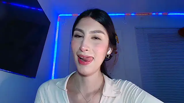 valeria gonzales  online show from March 8, 2026, 2:04 am