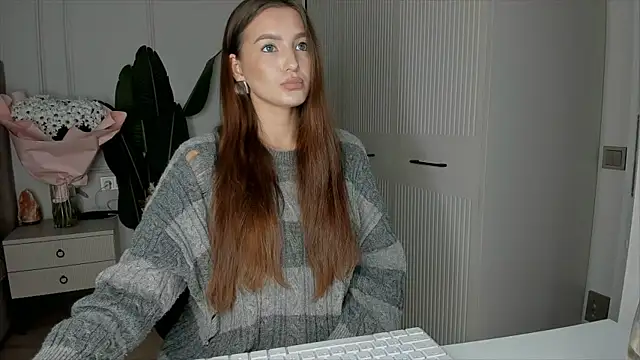 Snapshot of xx_leila chatting on November 12, 2025, 10:52 am xx leila online show from November 12, 2025, 10:52 am