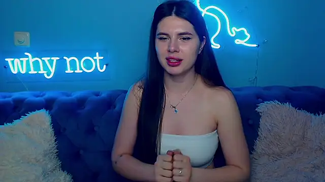 ViollinaLove online show from April 4, 2026, 4:57 pm