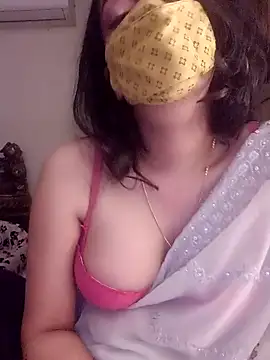 Snapshot of Lavanya_Shah chatting on December 17, 2024, 2:55 pm Lavanya Shah online show from December 17, 2024, 2:55 pm