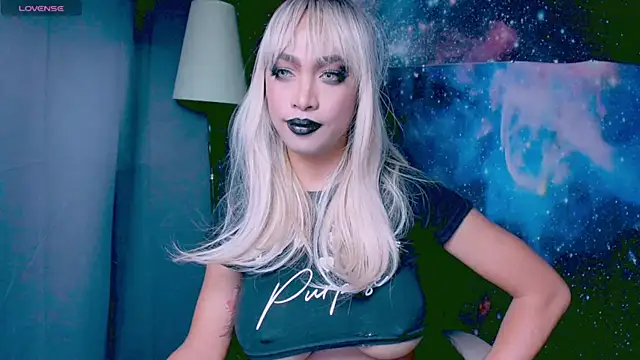 Snapshot of XXsexylongcockXX chatting on March 6, 2025, 12:32 am XXsexylongcockXX online show from March 6, 2025, 12:32 am