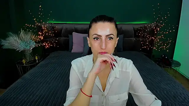 Snapshot of Rebecca_Diamond chatting on March 11, 2025, 9:56 am Rebecca Diamond online show from March 11, 2025, 9:56 am