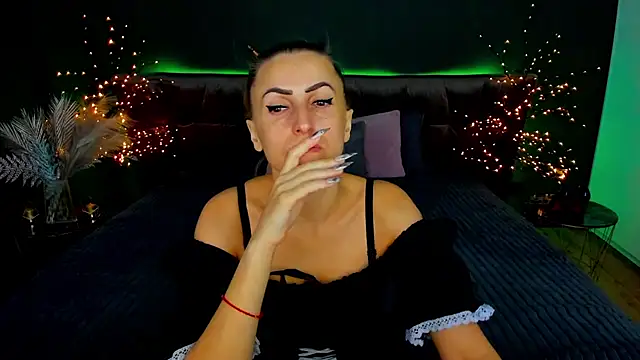 Snapshot of Rebecca_Diamond chatting on October 2, 2025, 5:22 am Rebecca Diamond online show from October 2, 2025, 5:22 am