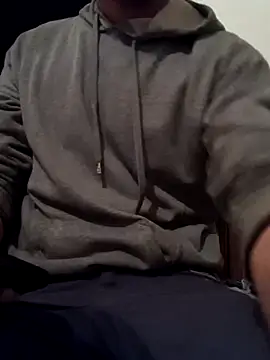 Rolandxxxr online show from January 7, 2025, 3:33 pm