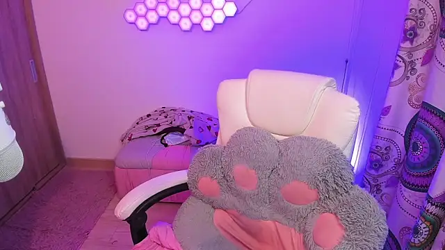 Snapshot of sophia_grants chatting on January 4, 2025, 4:12 am sophia grants online show from January 4, 2025, 4:12 am