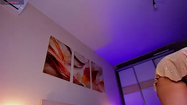 Snapshot of Lolly_Jane chatting on February 6, 2025, 9:28 pm Lolly Jane online show from February 6, 2025, 9:28 pm