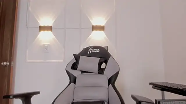 Hanna Risso online show from March 25, 2026, 6:07 pm