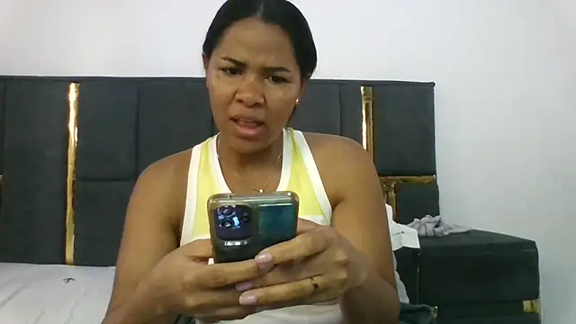 Snapshot of aleixane chatting on November 2, 2025, 4:06 am aleixane online show from November 2, 2025, 4:06 am