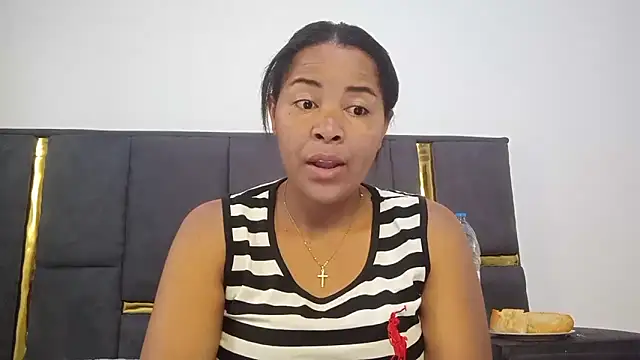 aleixane online show from December 20, 2025, 5:10 am