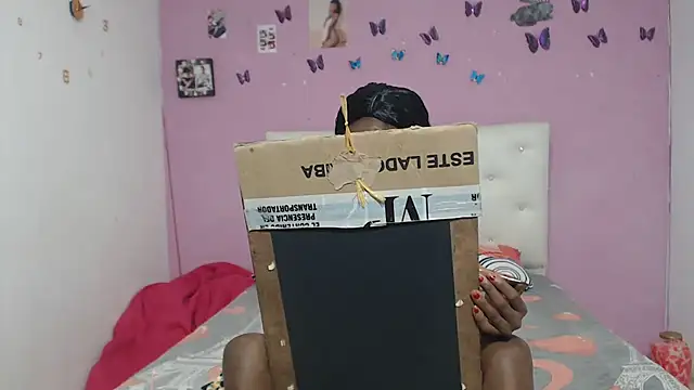 Snapshot of braguitashumedas chatting on November 22, 2025, 7:57 pm braguitashumedas online show from November 22, 2025, 7:57 pm