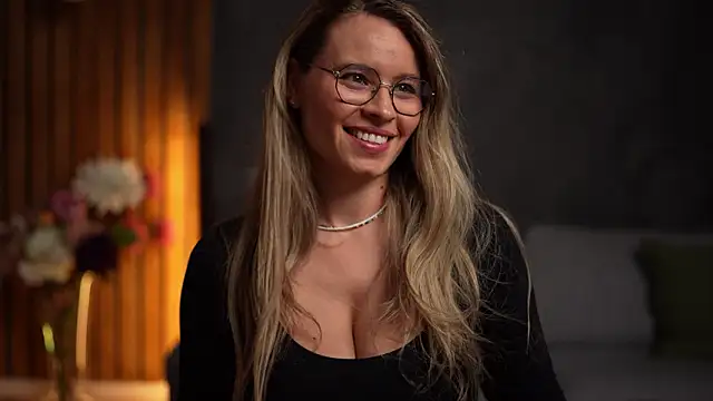 BrandyWhite online show from February 4, 2026, 5:35 am